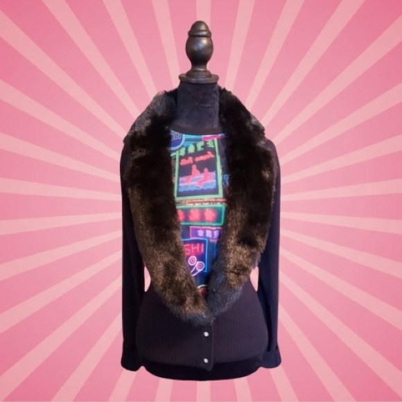 i.e. Sweaters - Vintage i.e. 90s Black Faux Fur Convertible Cardigan Sweater Size L